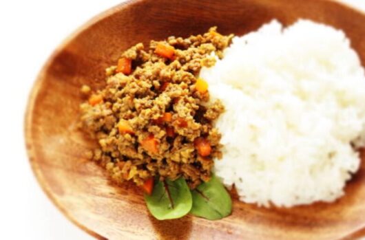肉そぼろがのったご飯